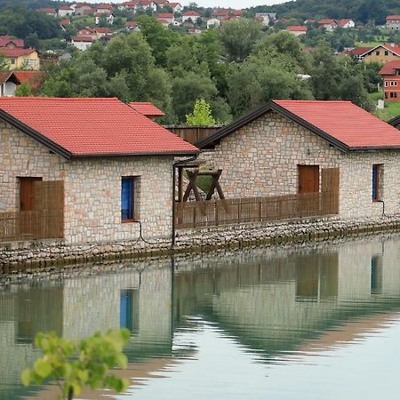 Jezero Jelen Otel Tesanj Dış mekan fotoğraf